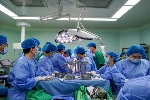 24 giờ chạy đua lấy, ghép tạng từ người chết não