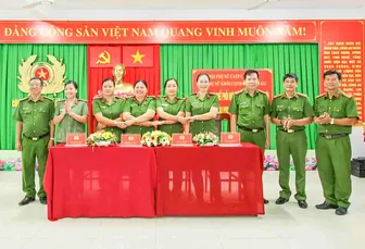 Phụ nữ Khối cơ quan Thi hành án hình sự và quản lý giam giữ ký kết quy chế phối hợp