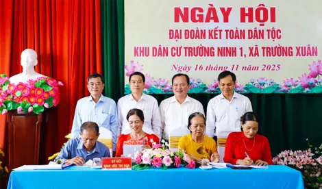 Sôi nổi Ngày hội Đại đoàn kết toàn dân tộc ở khu dân cư Trường Ninh 1