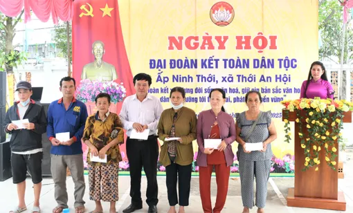 Ấp Ninh Thới phát huy tinh thần đoàn kết, giữ gìn tình làng, nghĩa xóm