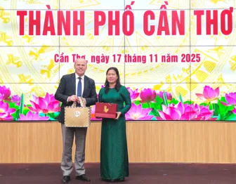 Canada hỗ trợ TP Cần Thơ nâng cao năng lực chống chịu biến đổi khí hậu tại cộng đồng ven biển Canada hỗ trợ TP Cần Thơ nâng cao năng lực chống chịu biến đổi khí hậu tại cộng đồng ven biển