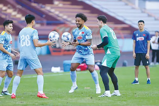 Trận Lào - Việt Nam: Quan trọng là cách thắng