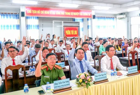 HĐND phường Thới Long quyết định giao 54 biên chế công chức trong cơ quan, tổ chức hành chính thuộc UBND phường