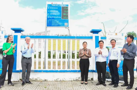 Phường Vĩnh Phước được bàn giao hệ thống cảnh báo sớm thiên tai