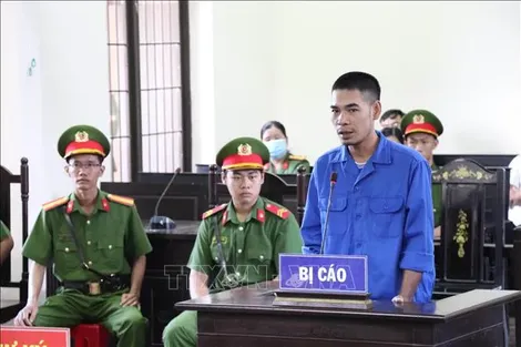 Xét xử 3 bị cáo lợi dụng quyền tự do dân chủ xâm phạm lợi ích của Nhà nước