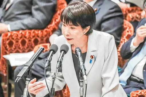 Trung Quốc làm căng với Philippines và Nhật Bản