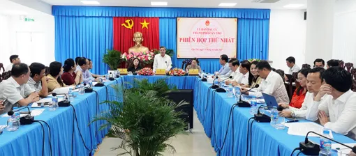 Ủy ban Bầu cử TP Cần Thơ họp phiên thứ nhất