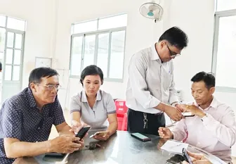 Xã Tân Thạnh đẩy mạnh chuyển đổi số trong công tác đảng Xã Tân Thạnh đẩy mạnh chuyển đổi số trong công tác đảng