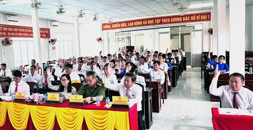 Điều chỉnh số lượng biên chế cán bộ, công chức xã Đông Phước xuống còn 48 biên chế