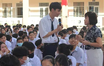 Dạy trẻ tuổi dậy thì về sức khỏe giới tính