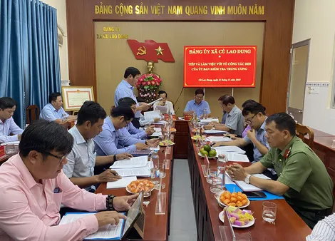 Tổ công tác 2035 của Ủy ban Kiểm tra Trung ương làm việc tại xã Cù Lao Dung