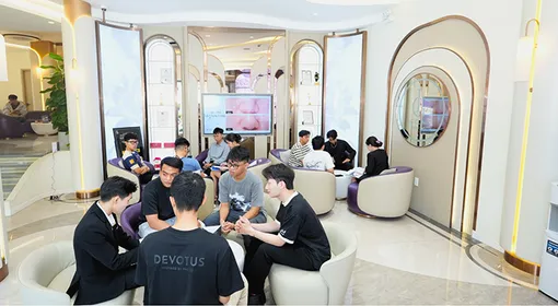 Triệt lông nách tại LG Clinic có gì khác biệt mà được hàng ngàn nam giới tin chọn?