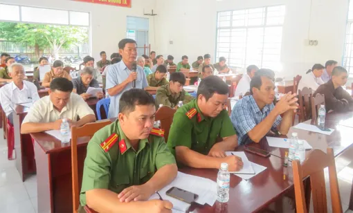 Công an phường Mỹ Quới lắng nghe ý kiến nhân dân
