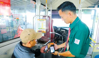 Xe buýt Cần Thơ chuyển đổi số, gia tăng tiện ích cho hành khách