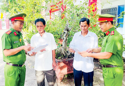 រាយ​ការណ៍​ក្លែង​ក្លាយ​ រង​ការ​ពិន័យ​ពិត​