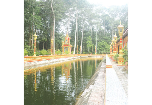 វត្ត​អង្គរ​រាជ​បូ​រី​ រម​ណីយ​ដ្ឋាន​ទេស​ចរណ៍​សាសនា​