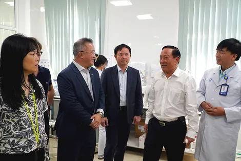Doanh nhân Singapore tìm cơ hội hợp tác lĩnh vực Y tế tại Cần Thơ