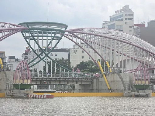 Áp thấp nhiệt đới xuất hiện trên biển Đông, cần đảm bảo an toàn, hạn chế tàu thuyền hoạt động tại vùng nguy hiểm