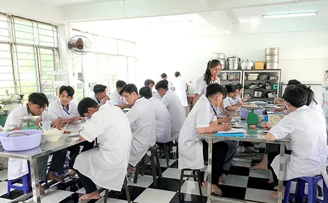 Noi gương Bác, nâng cao chất lượng dạy và học