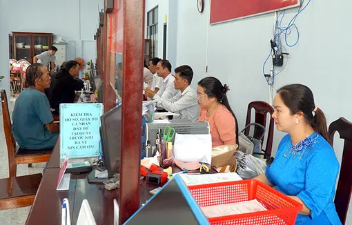 Nâng cao trách nhiệm phục vụ nhân dân