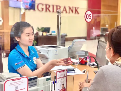 Tham gia chương trình "Tết sum vầy - Nhận lộc may" cùng Agribank Hậu Giang