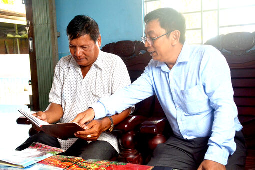 អតីត​យុទ្ធ​ជន​គំ​រូ​