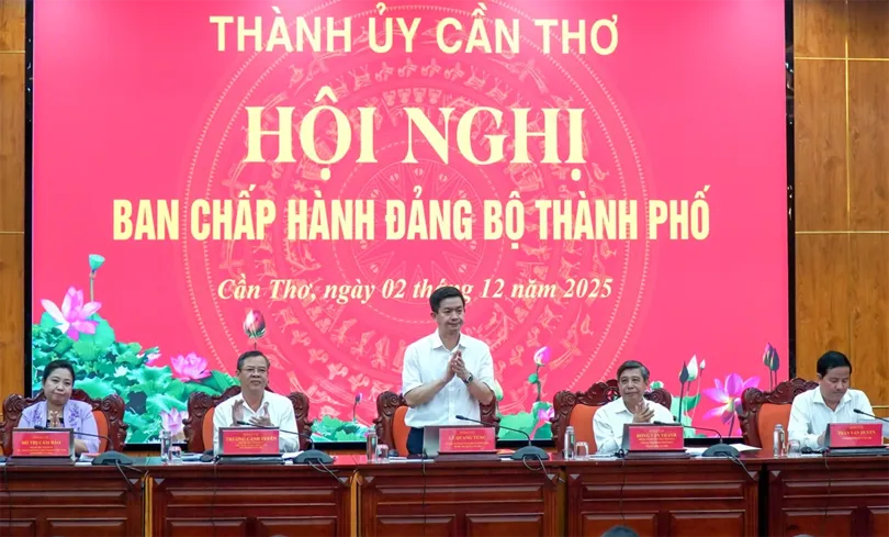 Kiên định mục tiêu phát triển nhanh nhưng bền vững, không vì tăng trưởng trước mắt mà đánh đổi lâu dài