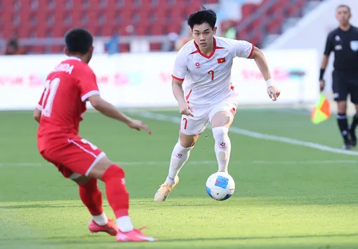 Đình Bắc lập cú đúp, U22 Việt Nam thắng U22 Lào 2-1