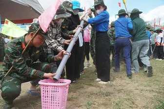 Chú trọng công tác thanh niên, phụ nữ lực lượng vũ trang