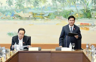 Đại biểu Quốc hội TP Cần Thơ góp ý dự thảo Nghị quyết của Quốc hội về chủ trương đầu tư Chương trình mục tiêu Quốc gia về nông thôn mới, giảm nghèo bền vững, phát triển kinh tế - xã hội vùng đồng bào dân tộc thiểu số và miền núi đến năm 2035