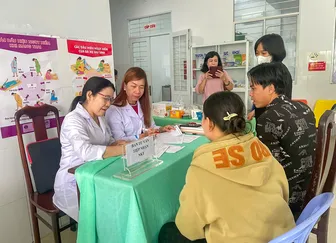Chăm sóc sức khỏe sinh sản miễn phí cho người khuyết tật và phụ nữ ở Cờ Đỏ và Đông Hiệp