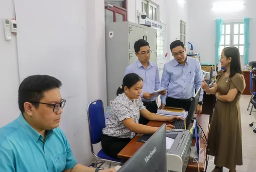 Chuyển đổi số - Nâng cao hiệu lực, hiệu quả chính quyền địa phương 2 cấp