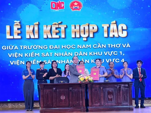 Ký kết hợp tác và tổ chức phiên tòa giả định tuyên truyền pháp luật