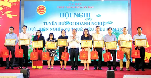 Phát huy tinh thần tuân thủ pháp luật thuế vì sự phát triển chung của thành phố