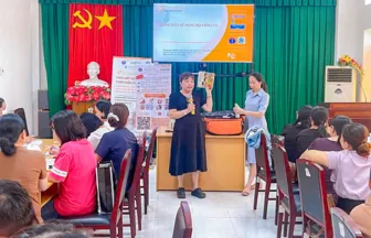 Cán bộ y tế được đào tạo về kỹ năng làm cha mẹ tích cực