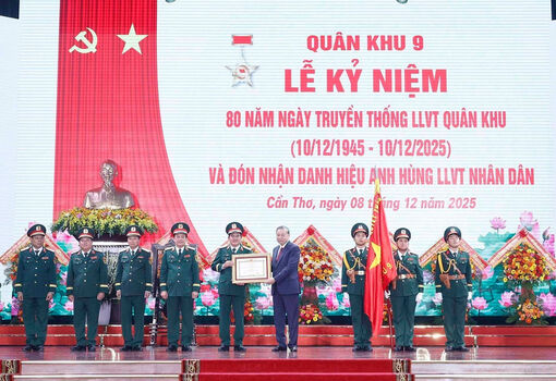 Party chief requests Military Region 9 to build revolutionary, regular, elite and modern forces
