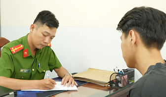 រួម​កម្លាំង​កសាង​ភូមិ​ភាគ​គ្មាន​គ្រឿង​ញៀន​