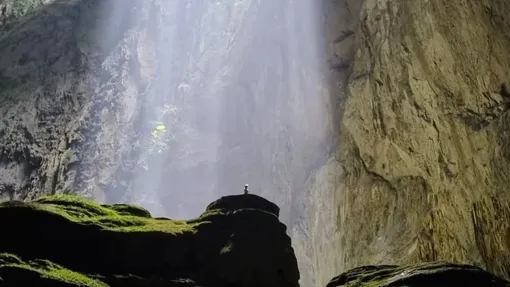 Tour khám phá hang Sơn Đoòng được đặt kín chỗ tới năm 2027