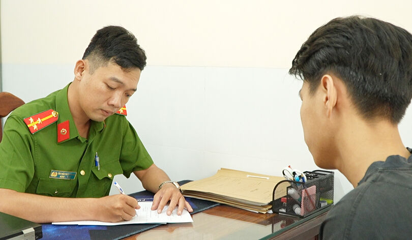 រួម​កម្លាំង​កសាង​ភូមិ​ភាគ​គ្មាន​គ្រឿង​ញៀន​