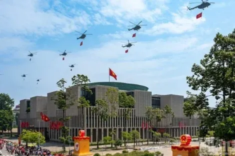 Một số giải pháp đấu tranh có hiệu quả với các quan điểm sai trái, thù địch