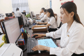 ផ្តល់​សច្ចា​ប័នលើ​កម្ម​វិធី​អភិវឌ្ឍ​រដ្ឋា​ភិបាល​ឌីជី​ថល