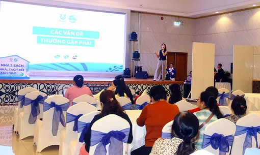 Hơn 200 hội viên, phụ nữ tham gia tập huấn Dọn nhà “3 sạch”