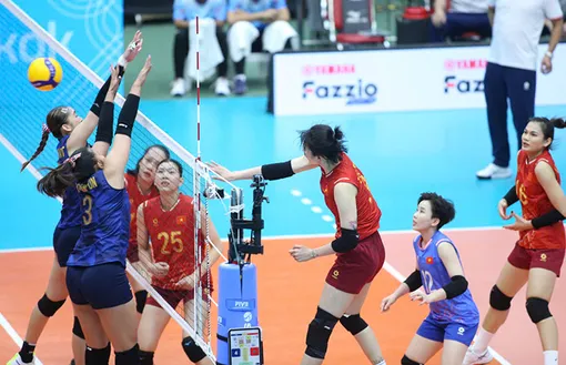 SEA Games 33 ngày 15-12: Bóng chuyền nữ lỡ hẹn HCV; U22 Việt Nam vào chung kết bóng đá nam