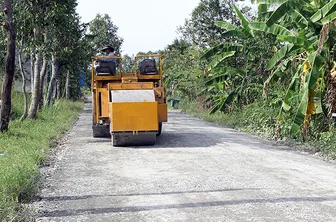 2 đường công vụ xã Vị Thanh 1 đang được nâng cấp 2 đường công vụ xã Vị Thanh 1 đang được nâng cấp