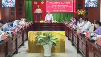 Phó Bí thư Thành ủy Trần Văn Huyến làm việc với Thường trực Đảng ủy 16 xã, phường Phó Bí thư Thành ủy Trần Văn Huyến làm việc với Thường trực Đảng ủy 16 xã, phường