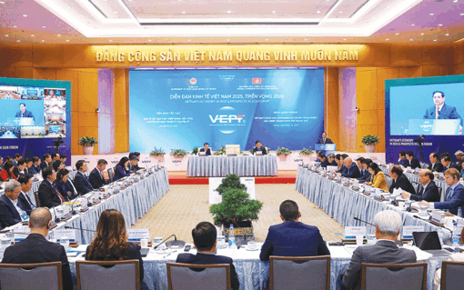 នា​យក​រដ្ឋ​មន្ត្រី​រដ្ឋា​ភិបាល​ ផាម​មិញ​ជិញ ដឹក​នាំ​សម័យ​ប្រ​ជុំ​ពេញ​អង្គ​ជាន់​ខ្ពស់​នៃ​វេទិ​កា​សេដ្ឋ​កិច្ច​វៀត​ណាម​ឆ្នាំ​ ២០២៥ ក្ដី​សង្ឃឹម​ឆ្នាំ​ ២០២៦