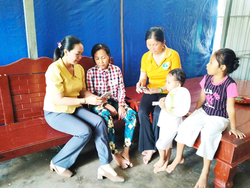 នា​រី​ឃុំ​សា​ភៀង ជំ​រុញ​ការ​ផ្លាស់​ប្តូរ​ឌីជី​ថល ព្រួត​ដៃ​កសាង​ជន​បទ​ថ្មី​