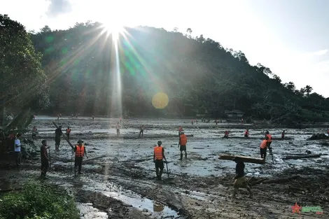 Bài 4: Giải pháp làm thất bại mưu đồ “dân sự hóa” Quân đội