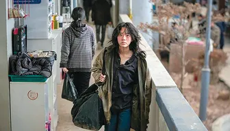 “Chợ đen thời tận thế”