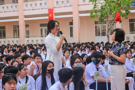 Dạy trẻ vị thành niên kỹ năng tự bảo vệ